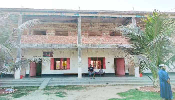 কুড়িগ্রামে হুজুর কর্তৃক ১০ বছরের শিক্ষার্থীকে বলাৎকারের অভিযোগ