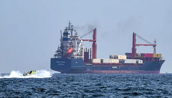 হরমুজ প্রণালি দিয়ে জাহাজকে এখন নিরাপত্তা দেওয়া সম্ভব নয়