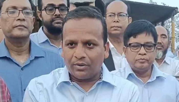 ঈদযাত্রা নিরাপদ ও স্বস্তিদায়ক করতে সরকার সর্বোচ্চ প্রস্তুতি: নৌপ্রতিমন্ত্রী