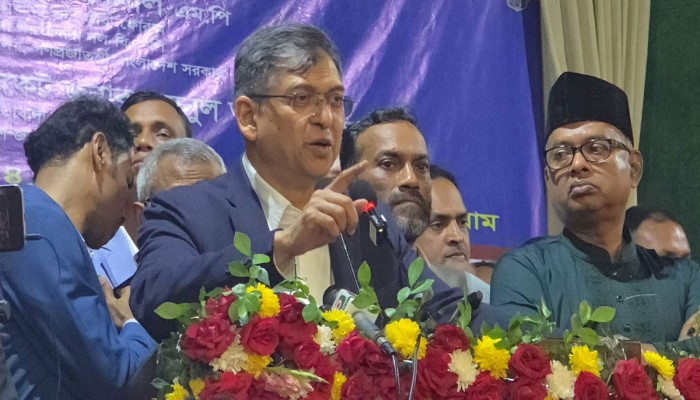 ‘আগে সংসদে আসেন, তারপর গণভোটের বিষয়ে সিদ্ধান্ত’