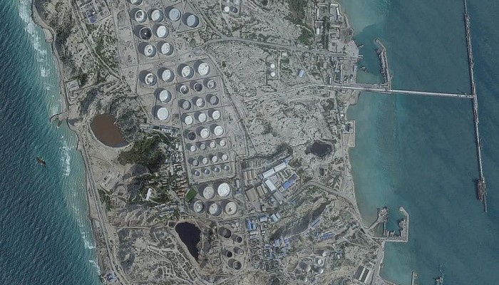 খারগ দ্বীপ থেকে মার্কিন হামলার পরও তেল রপ্তানি অব্যাহত: ইরান