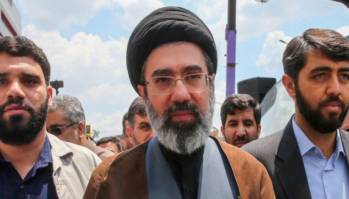 অল্পের জন্য ‘প্রাণে বেঁচেছেন’ মোজতবা খামেনি