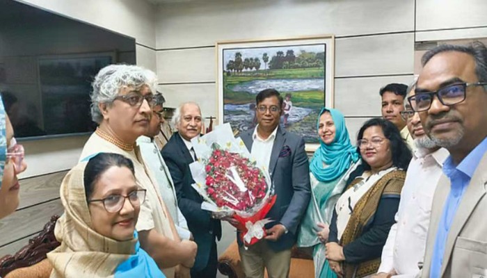 দায়িত্ব নিলেন ইউজিসির নতুন চেয়ারম্যান অধ্যাপক মামুন আহমেদ