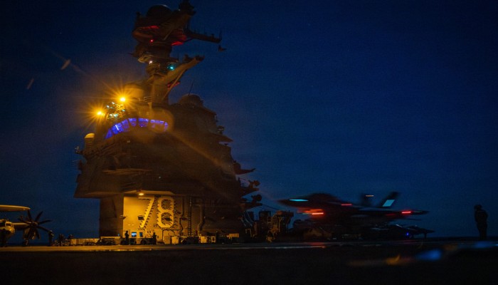 যুদ্ধের ময়দান ছেড়ে মেরামতে যাচ্ছে ইউএসএস জেরাল্ড ফোর্ড