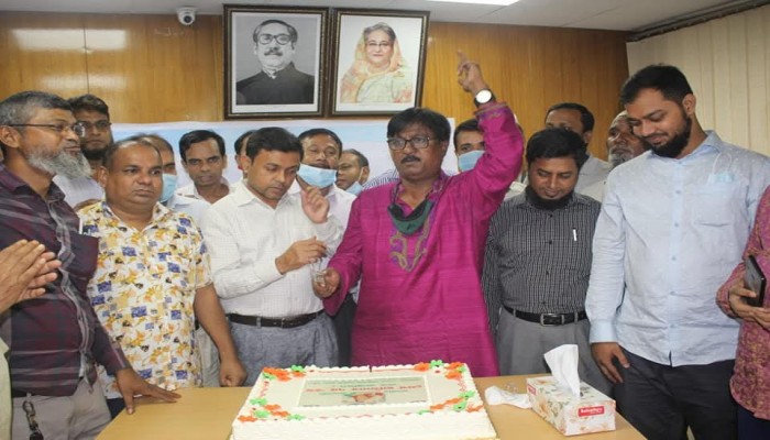 দুর্নীতি ও অবৈধ সম্পদের অভিযোগে চার্জশিটভুক্ত আসামি গৃহায়নে বহাল শাহীন